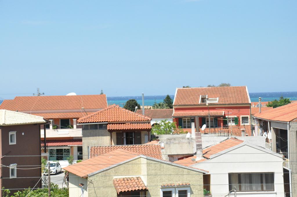 Koskinas Apartments Acharavi  Bilik gambar